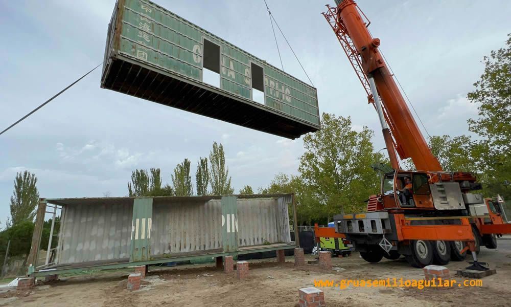 Gruas Emilio Aguilar